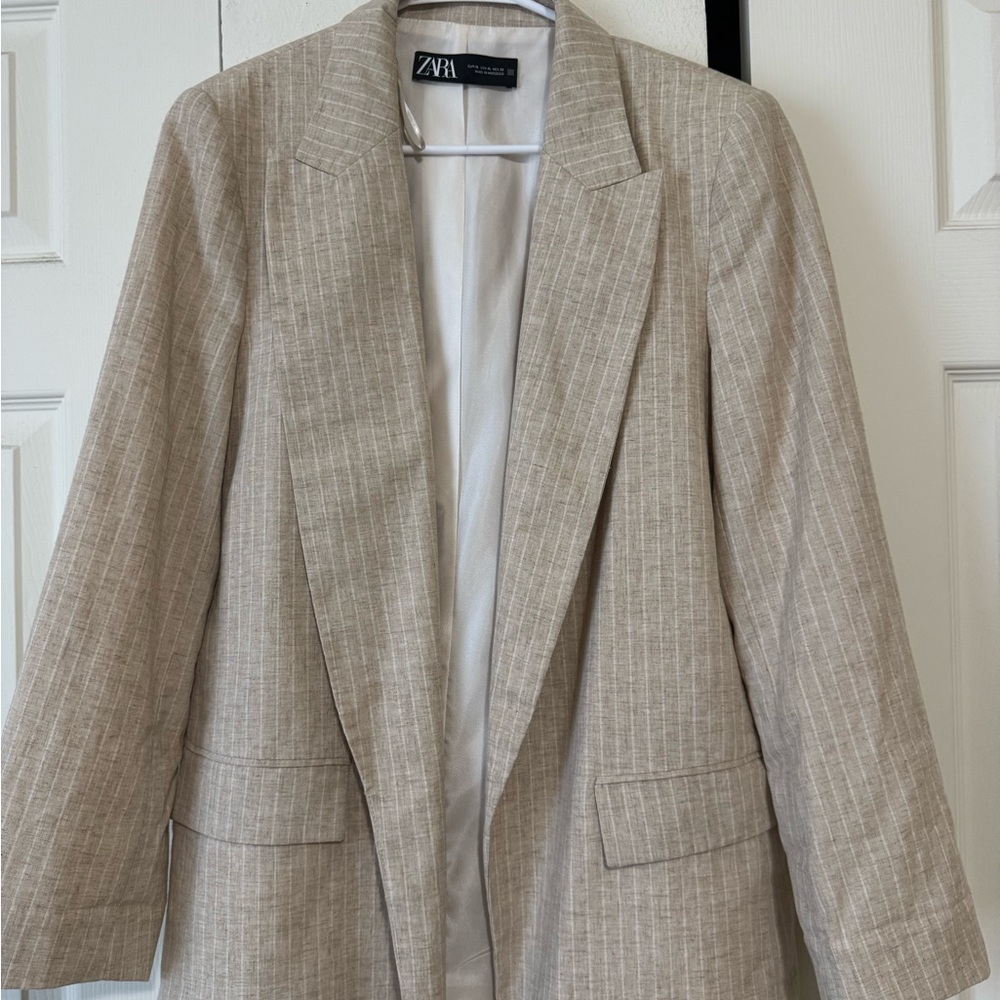 Zara Women's Beige Striped Blazer